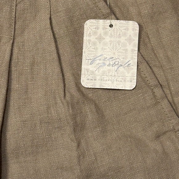 ✨HOST PICK✨NWT | Free People Billie Chino shorts - Picture 3 of 8
